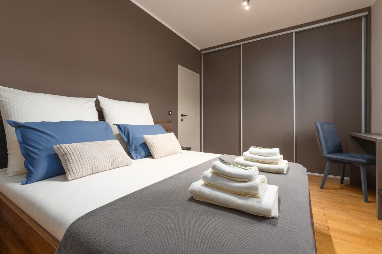 Holiday Home Maslina Пореч Экстерьер фото