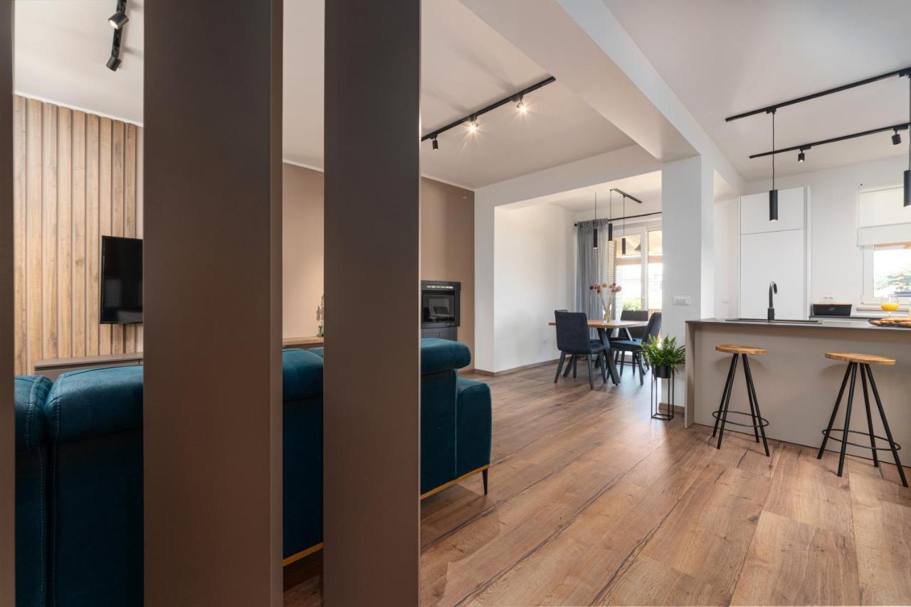 Holiday Home Maslina Пореч Экстерьер фото