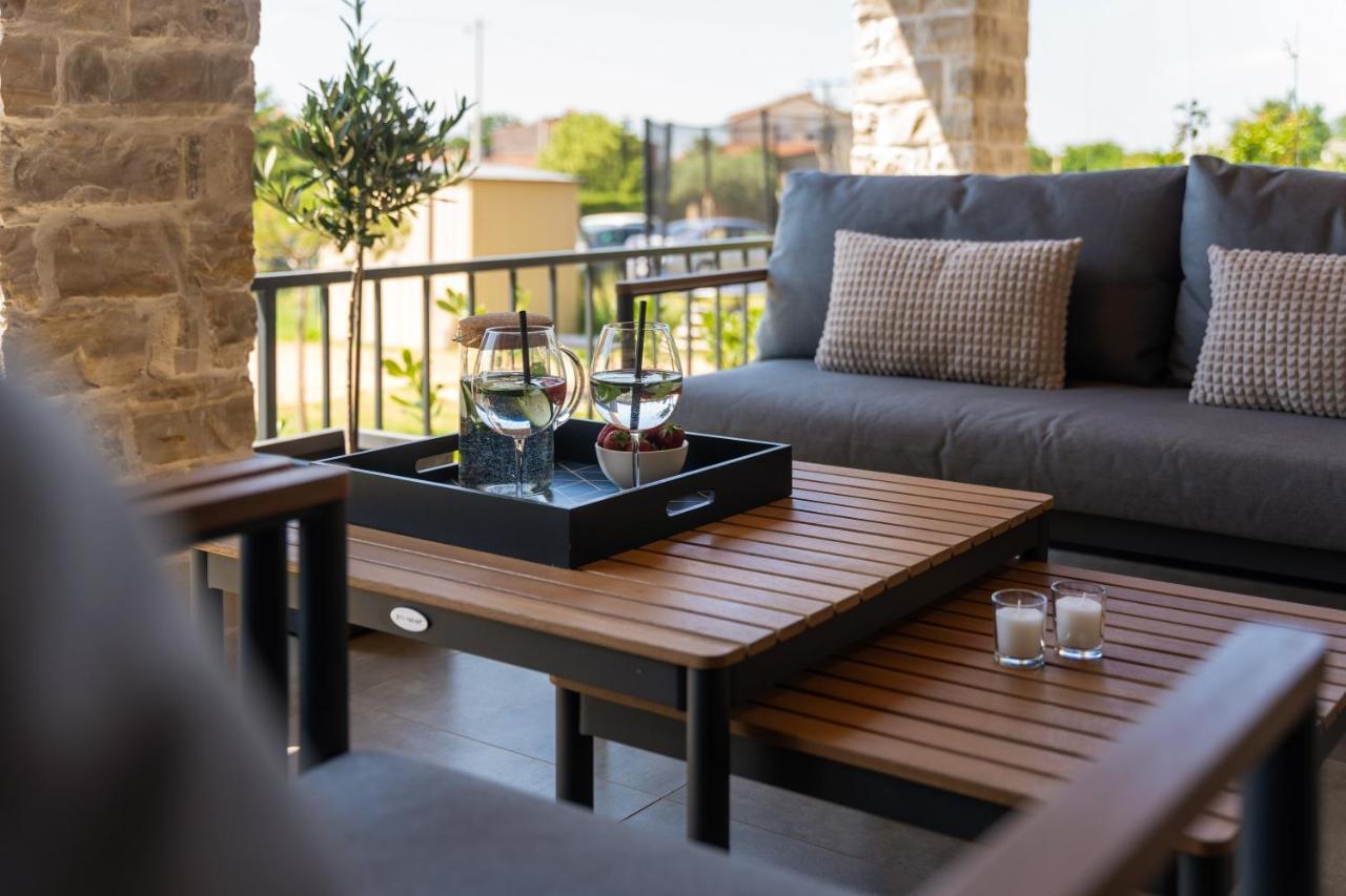 Holiday Home Maslina Пореч Экстерьер фото