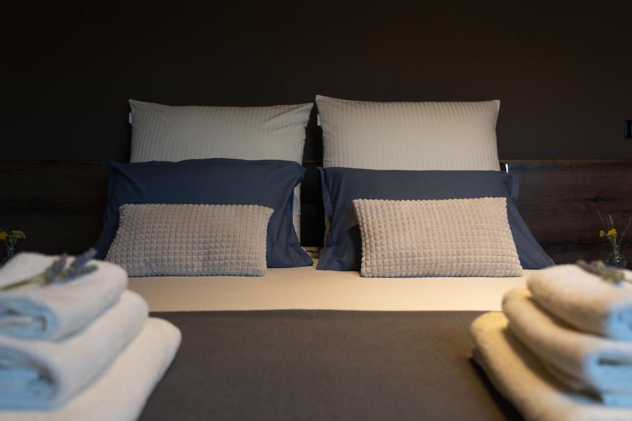 Holiday Home Maslina Пореч Экстерьер фото