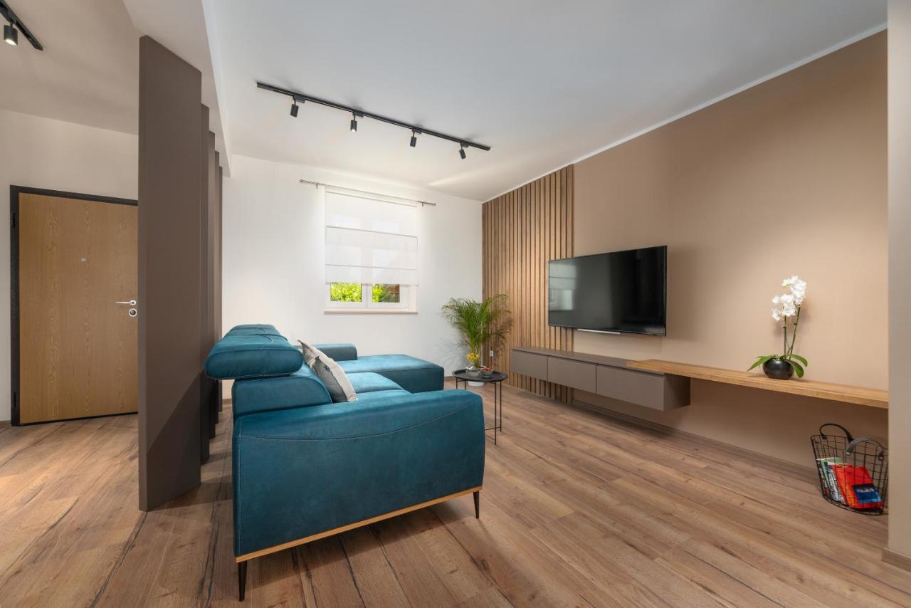 Holiday Home Maslina Пореч Экстерьер фото