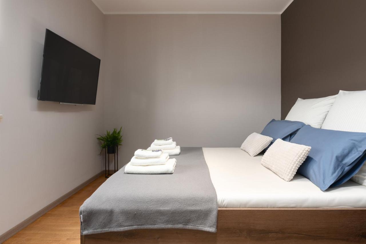 Holiday Home Maslina Пореч Экстерьер фото