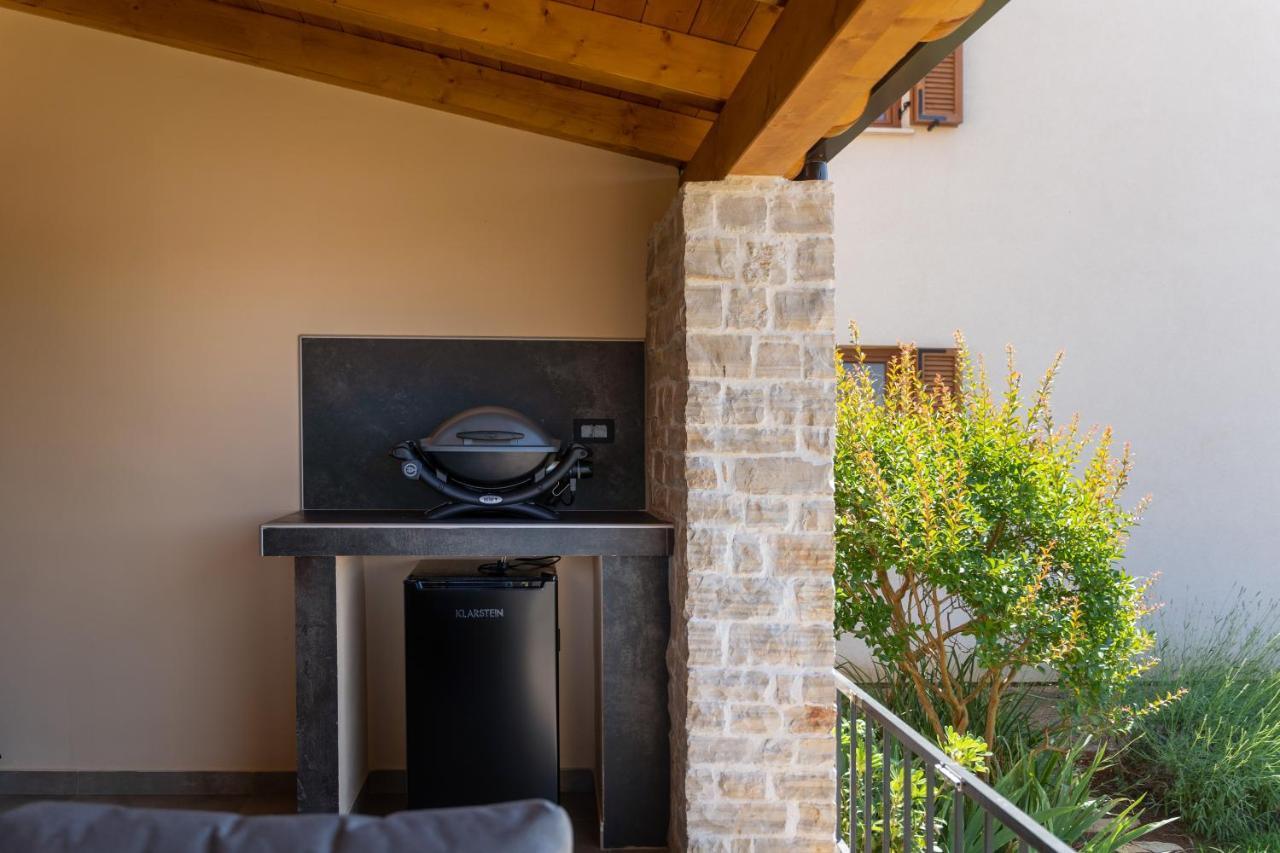 Holiday Home Maslina Пореч Экстерьер фото